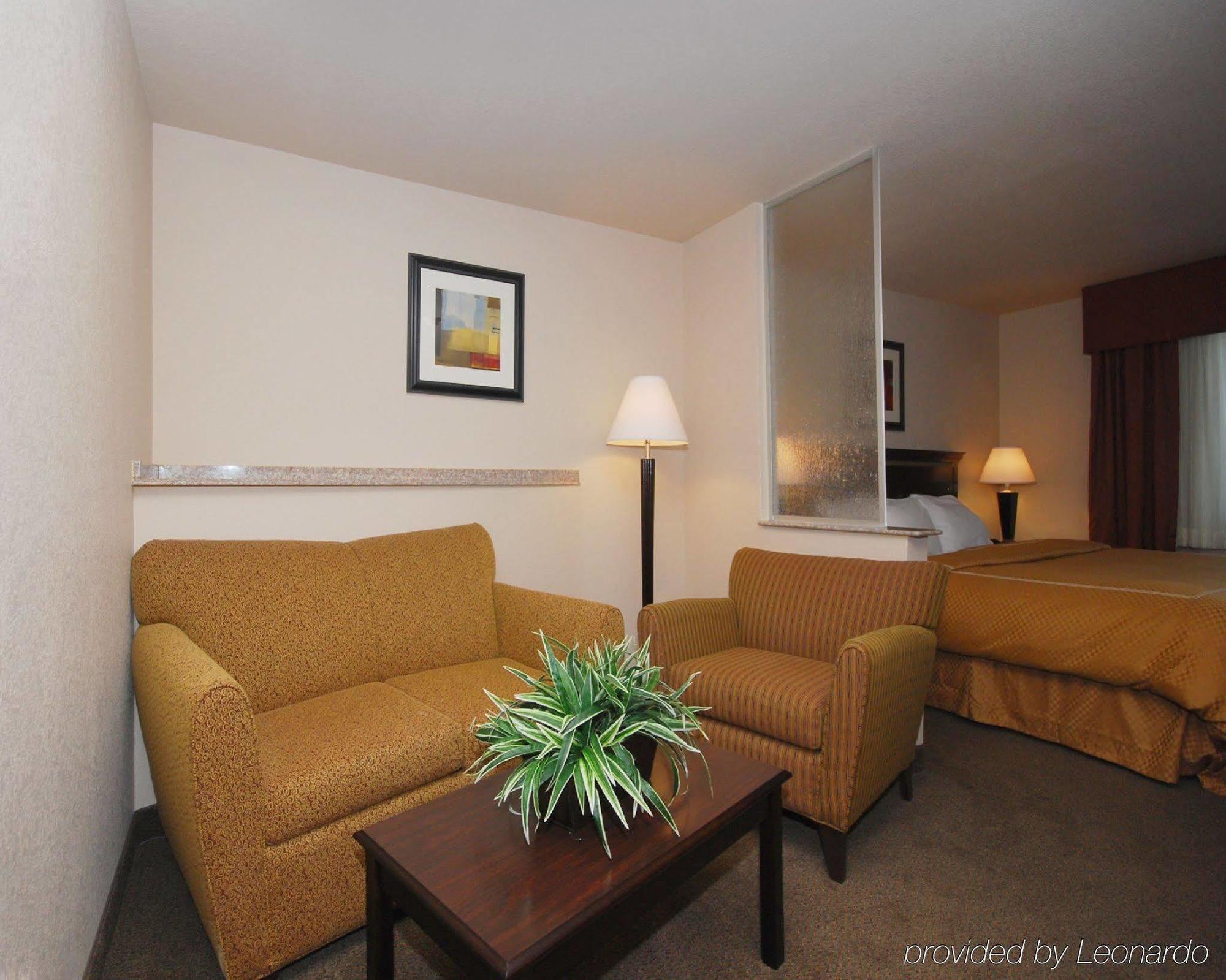 Candlewood Suites - Grand Prairie - Arlington, An Ihg Hotel Room photo